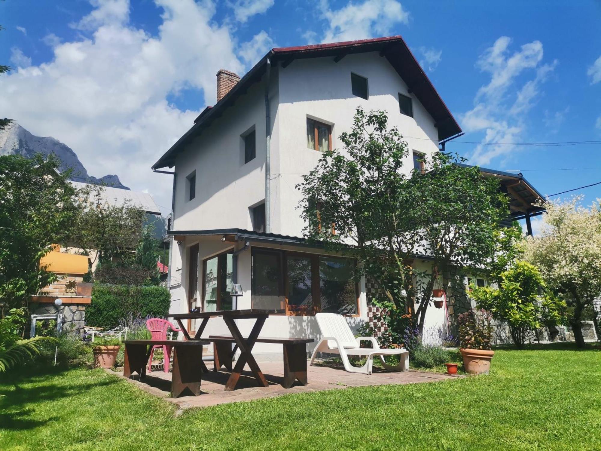 Zoso Home Busteni Exterior photo